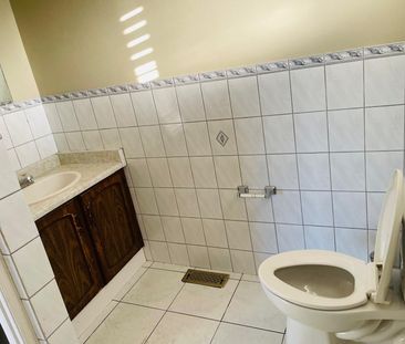 For Lease - 118 Banting Crescent, Brampton, Ontario - Photo 3