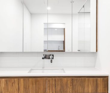 Chic, low-maintenance living - Photo 3