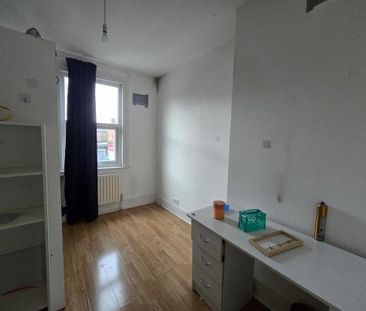 3 bedroom house to rent - Photo 3