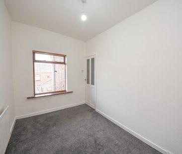 2 bed House - Mid Terrace for Rent - Photo 2