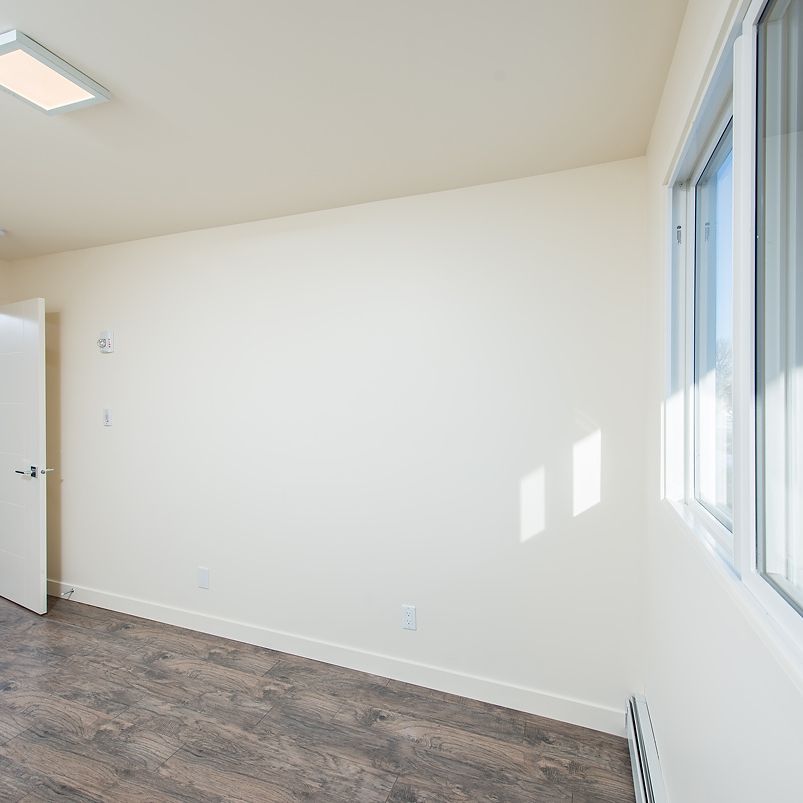 Winston Manor Apartments - Photo 1