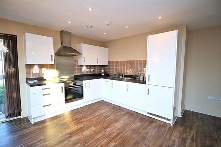 2 bedroom apartment to rent - Photo 4