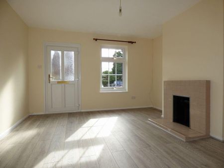 2 bedroom terraced house to rent - Photo 2