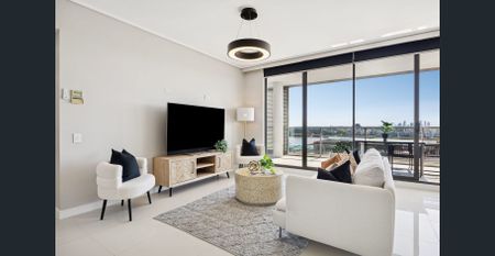 OPULENT LIFESTYLE | PERMANENT TROPHY VIEWS | LOCATED IN THE HEART OF RHODES - Photo 2