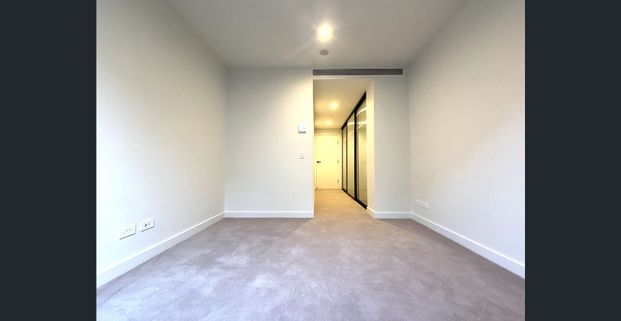 COURTYARD, TWO STORAGE CAGE, AMPLE WARDROBE - Photo 1