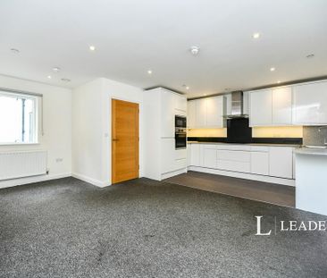 3 bedroom end of terrace house to rent - Photo 3