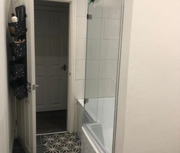 5 bedroom terraced house to rent - Photo 4