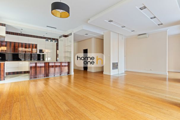 Warszawa, Aleja Wilanowska - Photo 1