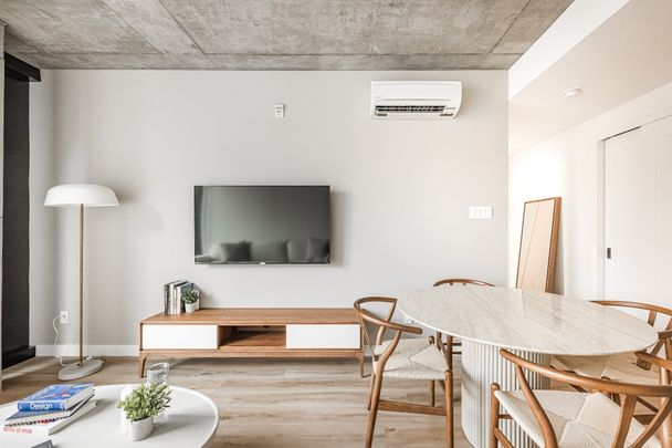 Condo for rent, Montréal (Ville-Marie) - Photo 1