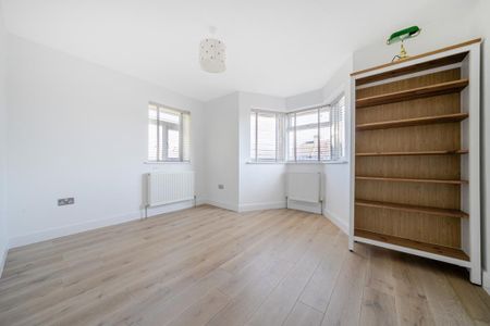 4 bedroom detached house to rent - Photo 5