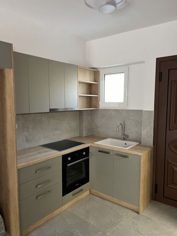 Ενοικίαση κατοικίας, 35 τ.μ., Σαρωνίδα, 500 € - Photo 5