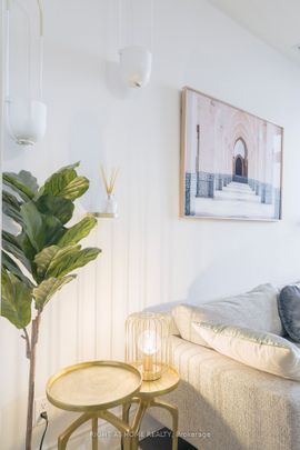 For Lease - 23 Glebe Road Unit# 918, Toronto, Ontario - Photo 1