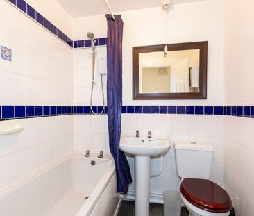 2 bedroom house to rent Eclipse Terrace, Upper Bath Street, Chelten... - Photo 5