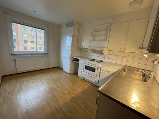 Jägaregatan 6 A - Photo 1