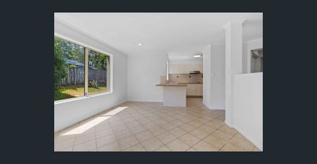Freshly Renovated Family Home in a Quiet Burleigh Heads Cul-de-Sac - Photo 2
