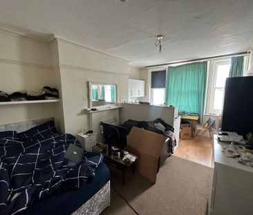 1 bedroom flat to rent - Photo 6