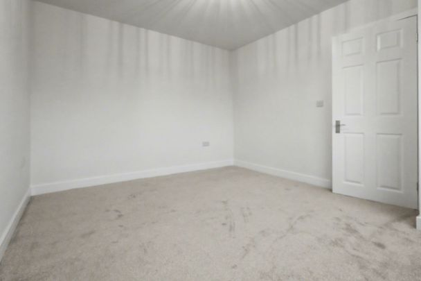 Golborne Road, Wigan - Photo 1