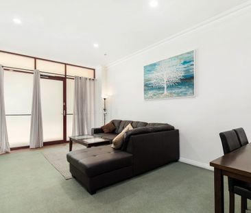 Fully Furnished Ground Floor Apartment - Photo 4