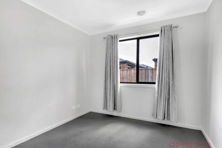 Walking distance to Donnybrook station - Photo 3