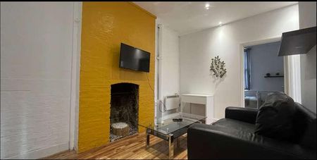 Goswell Road, Barbican, EC1V - Photo 2