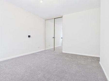 4 bedroom detached house to rent - Photo 5