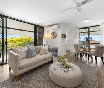 Top Floor Living With Two Balconies - Photo 5