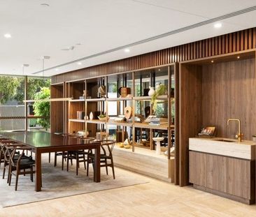 Stylish & Spacious 2-Bedroom Apartment Steps from the Brisbane River! - Photo 4