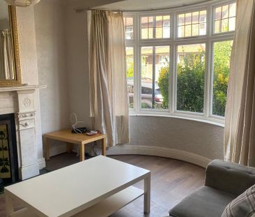 5 bedroom semi-detached house to rent - Photo 4