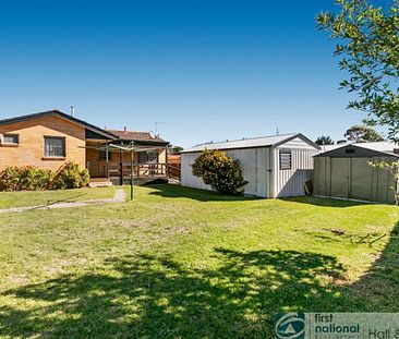 9 Excelsior Drive, Frankston North - Photo 2