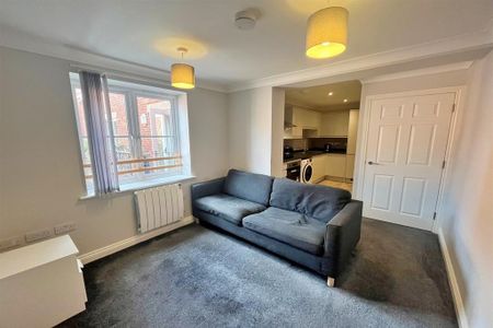 2 bedroom flat to rent - Photo 5