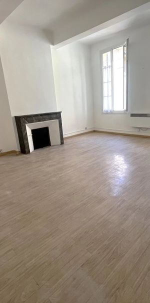 Location Appartement 1 pièce 46m² AIX EN PROVENCE 13100 - Photo 1