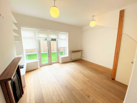 Notley Terrace - Photo 2