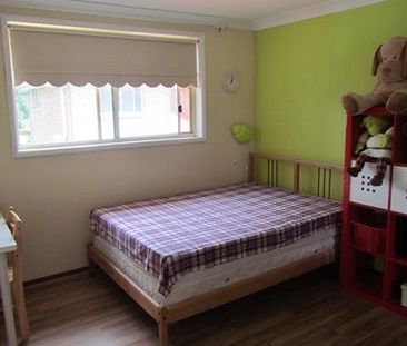 Great Two Bedroom Townhouse - Photo 6