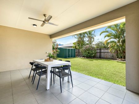 FAMILY HOME ON THE SOUTH SIDE!!! - Photo 3