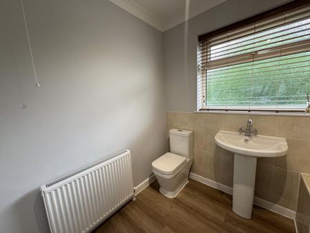 2 bedroom terraced house to rent - Photo 5