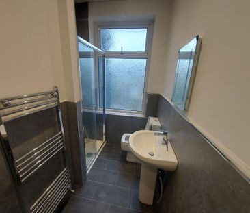 4 bedroom terraced house to rent - Photo 6