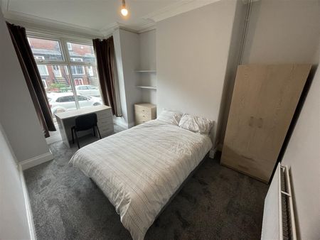 Grimthorpe Terrace, Headingley, LS6 3JS, Leeds - Photo 4