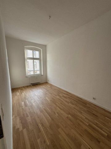Moderne 2-Zimmer-Wohnung mit Einbauküche - Photo 2