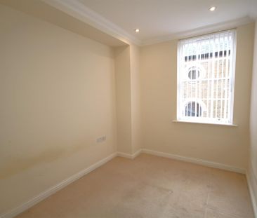 Canterbury Marlowe AvenueHeritage House, CT1 2QN, Canterbury - Photo 2