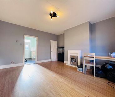 2 bedroom house to rent - Photo 2