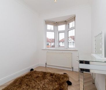 3 bedroom end of terrace house to rent - Photo 6