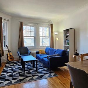 3 CH - 1 SDB - Montréal - $2,200 /mo - Photo 2