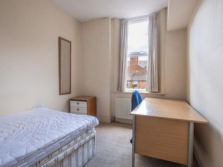 5 bedroom maisonette to rent - Photo 4