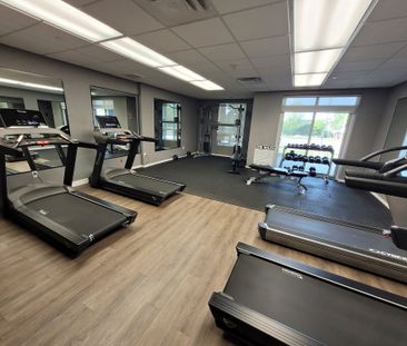 For Lease - 2490 Old Bronte Road Unit# 807, Oakville, Ontario - Photo 2