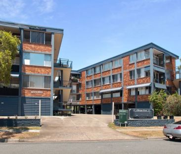 Inner-City Lifestyle Living in the Heart of West End - Photo 6