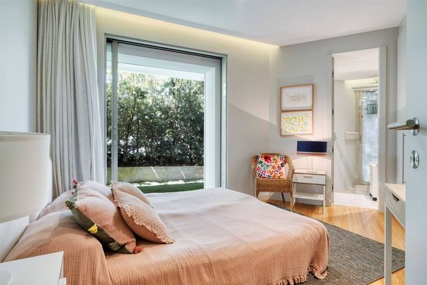 5 bedroom luxury Detached House for rent in Cascais, Lisbon - Photo 1