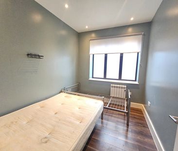 3 Bed Flat, Park Street, LU1 - Photo 2