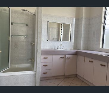 Inner City Living - Photo 5