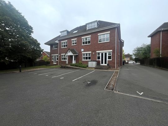 Upton - Photo 1