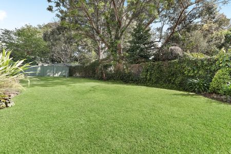 Modern Two Bedroom Apartment in Convenient Location - Photo 3